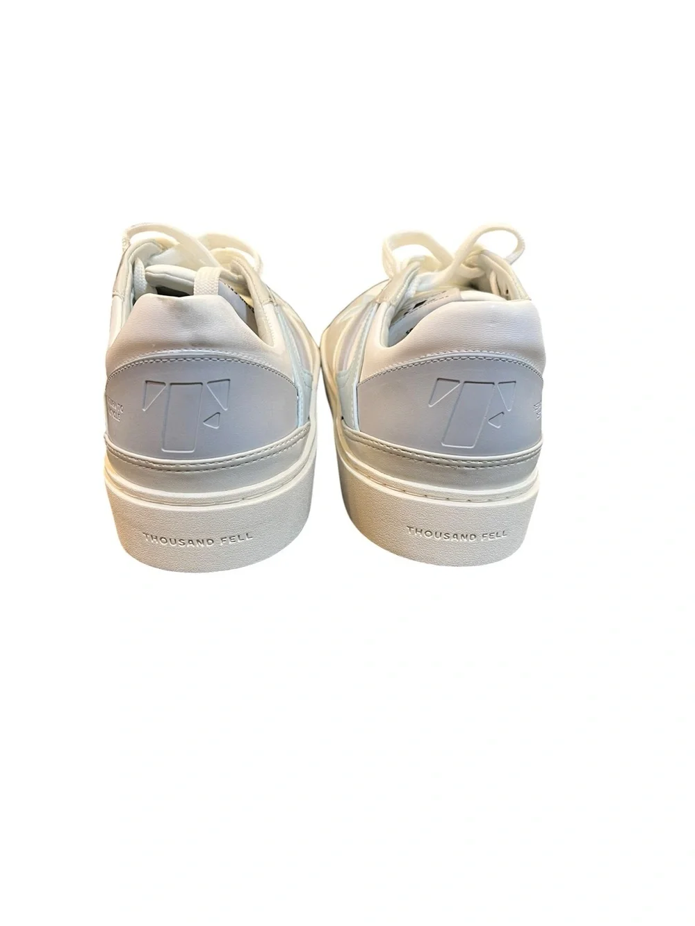 NWOT Thousand Fell Court sneakers